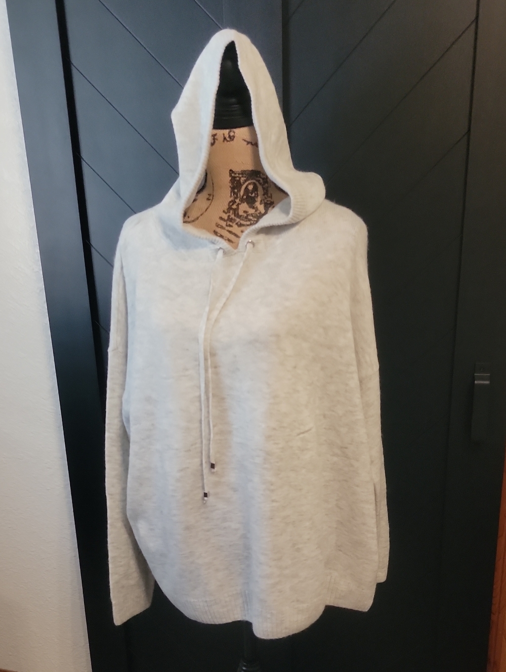 Vince Camuto Light Gray Hooded Knit Sweater NWT
